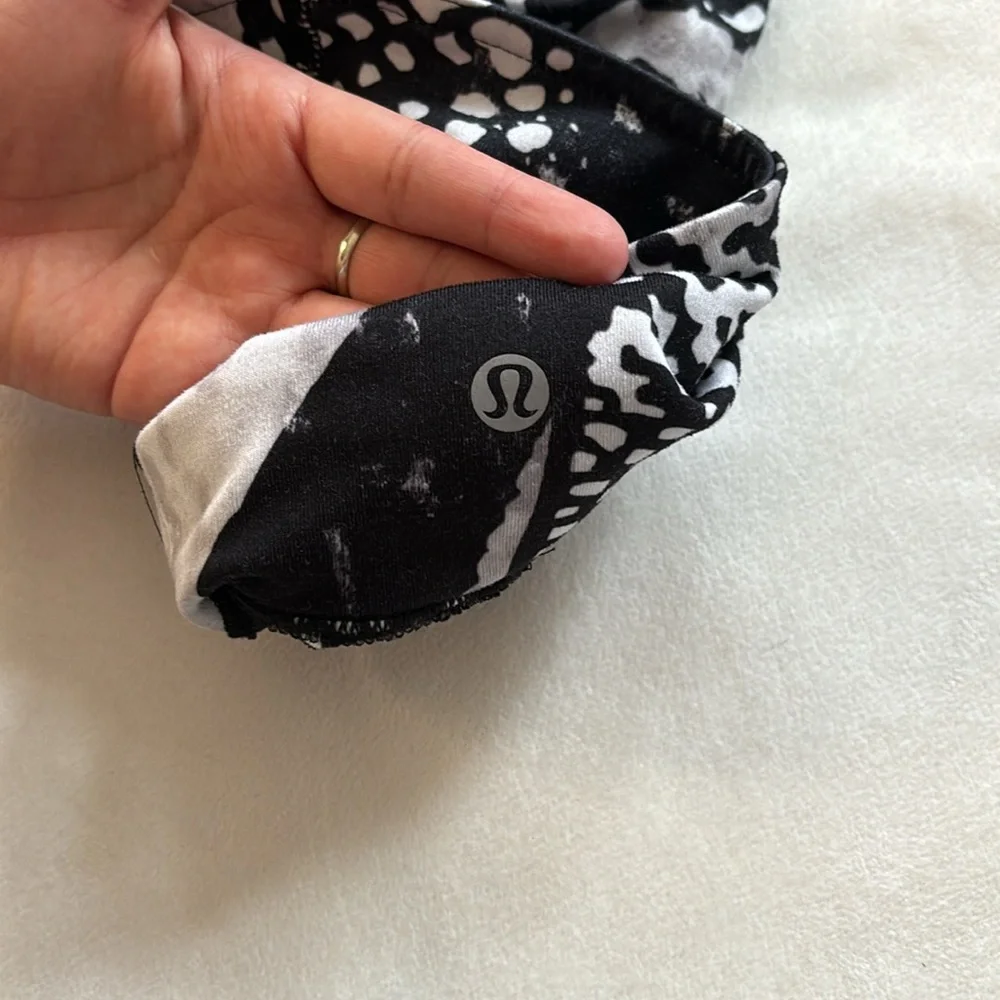 Lululemon Wunder Under Pant III *Full-On Luon, Size: 4 - Picture 7 of 8